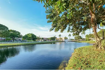 9380  Sunrise Lakes Blvd, Unit #207, Sunrise, FL 33322 - Photo 23