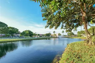 9380 Sunrise Lakes Blvd, Sunrise, FL 33322 - Photo 23