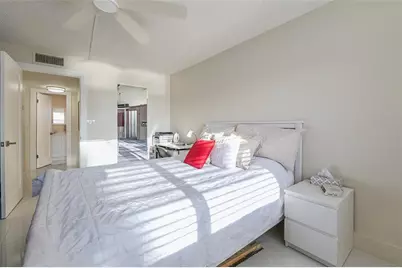 9380  Sunrise Lakes Blvd, Unit #207, Sunrise, FL 33322 - Photo 13