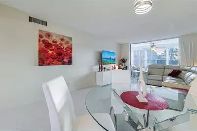 9380  Sunrise Lakes Blvd, Unit #207, Sunrise, FL 33322 - Photo 3