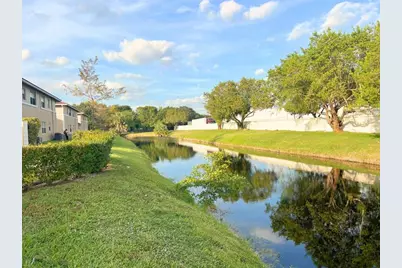 843  Twin Lakes Dr, Unit #30B, Coral Springs, FL 33071 - Photo 13