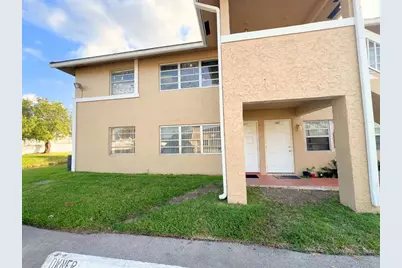 843  Twin Lakes Dr, Unit #30B, Coral Springs, FL 33071 - Photo 1