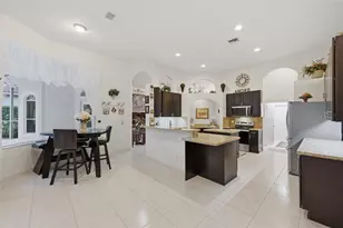 12125 NW 10th St, Coral Springs, FL 33071 - Photo 15