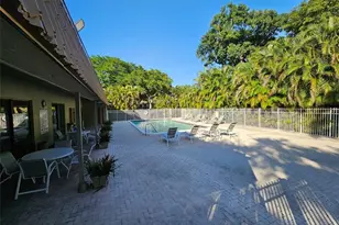 761 E Coco Plum Cir, Plantation, FL 33324 - Photo 29