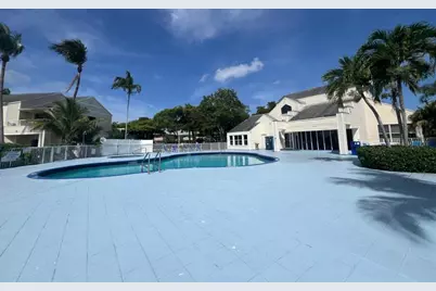 3405 NW 44th St, Unit #205, Lauderdale Lakes, FL 33309 - Photo 13