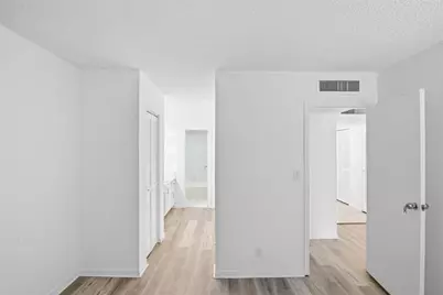 6101 N Falls Circle Dr, Unit #309, Lauderhill, FL 33319 - Photo 9