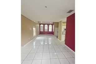 14422 N Royal Cove Cir, Davie, FL 33325 - Photo 5