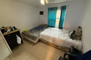 1028 NW 24th St, Miami, FL 33127 - Photo 5