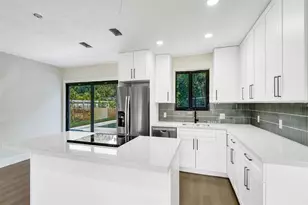 2331 Nassau Dr, Miramar, FL 33023 - Photo 3