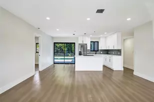 2331 Nassau Dr, Miramar, FL 33023 - Photo 7