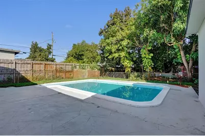 2331  Nassau Dr, Miramar, FL 33023 - Photo 43