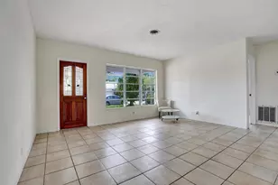 1801 NE 23rd Ave, Fort Lauderdale, FL 33305 - Photo 11