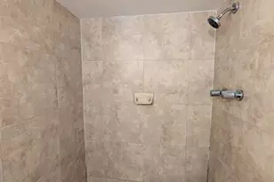 1800 Sans Souci Blvd Unit, North Miami, FL 33181 - Photo 19