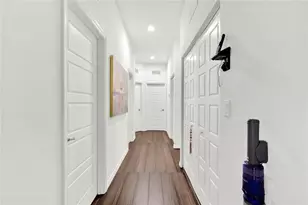 805 NE 191st St, Miami, FL 33179 - Photo 23