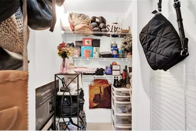 805 NE 191st St, Miami, FL 33179 - Photo 15