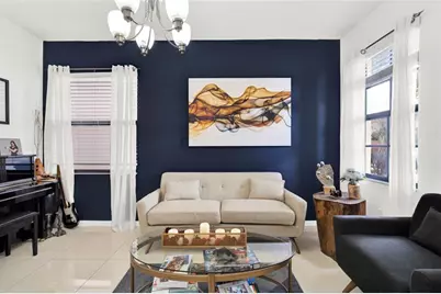 805 NE 191st St, Miami, FL 33179 - Photo 5