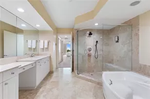 20201 E Country Club Dr, Aventura, FL 33180 - Photo 17