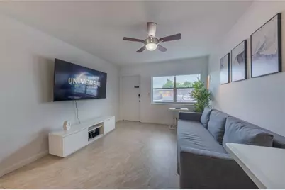 210 NE 40th St, Unit #212, Oakland Park, FL 33334 - Photo 7