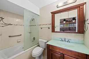 5151 W Oakland Park Blvd, Lauderdale Lakes, FL 33313 - Photo 11