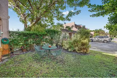 16  Toledo Ct, Unit #3-38, Davie, FL 33324 - Photo 41