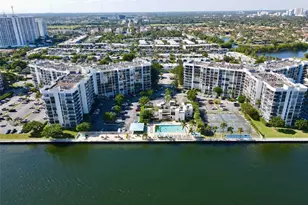 1000 Parkview Dr Unit #925(Available Now), Hallandale Beach, FL 33009 - Photo 27