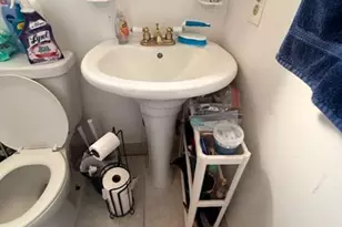 126 SE 10th St, Hallandale Beach, FL 33009 - Photo 11