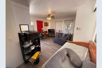 126 SE 10th St, Hallandale Beach, FL 33009 - Photo 3