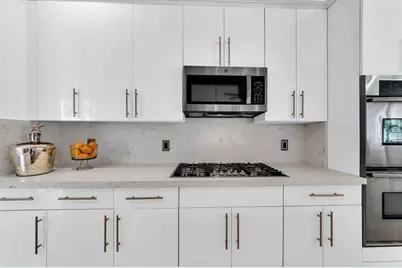 13702 NW 10th Ct, Pembroke Pines, FL 33028 - Photo 19