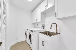 13702 NW 10th Ct, Pembroke Pines, FL 33028 - Photo 37