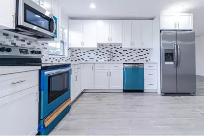 163 W Blue Heron Blvd, Riviera Beach, FL 33404 - Photo 11