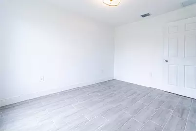 163 W Blue Heron Blvd, Riviera Beach, FL 33404 - Photo 21