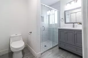 163 W Blue Heron Blvd, Riviera Beach, FL 33404 - Photo 17