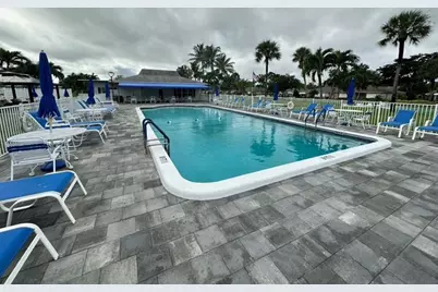 1152  Circle Dr, Unit #D, Delray Beach, FL 33445 - Photo 15