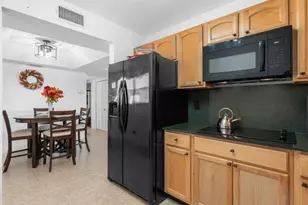 7458 Ashmont Cir, Fort Lauderdale, FL 33321 - Photo 11