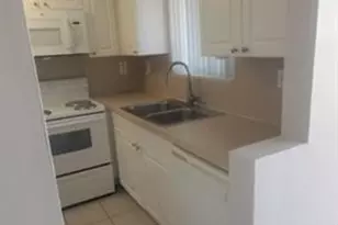 1501 Crescent Unit, Lake Park, FL 33403 - Photo 3