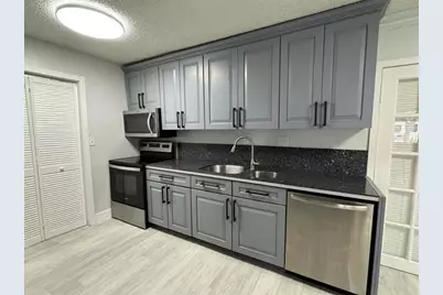 6100 NE 4th Ave, Oakland Park, FL 33334 - Photo 5