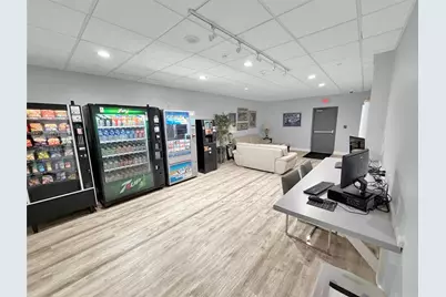 405 N Ocean Blvd, Unit #107, Pompano Beach, FL 33062 - Photo 9