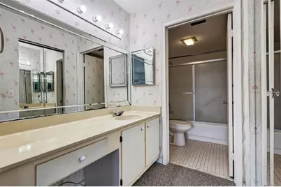 650 SW 124th Ter, Unit #404 P, Pembroke Pines, FL 33027 - Photo 15