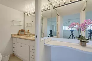 575 Oaks Ln, Pompano Beach, FL 33069 - Photo 17