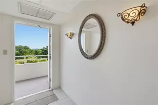 575 Oaks Ln, Pompano Beach, FL 33069 - Photo 7