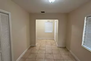 691 NW 187th St, Miami, FL 33169 - Photo 3