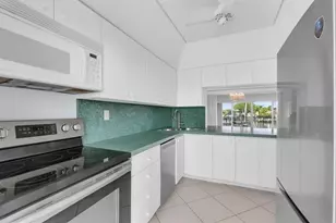 390 N Federal Hwy, Deerfield Beach, FL 33441 - Photo 5