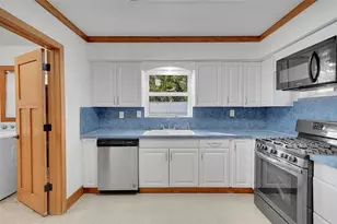 29 SE 8th St, Dania Beach, FL 33004 - Photo 15