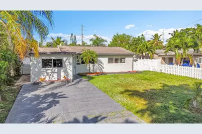 29 SE 8th St, Dania Beach, FL 33004 - Photo 1