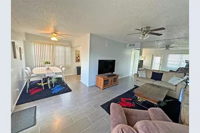 543  Mansfield M, Boca Raton, FL 33434 - Photo 3