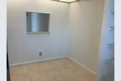 9481  Sunrise Lakes Blvd, Unit #102, Sunrise, FL 33322 - Photo 5