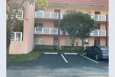 9481  Sunrise Lakes Blvd, Unit #102, Sunrise, FL 33322 - Photo 13