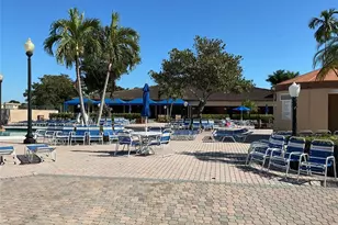 9481 Sunrise Lakes Blvd, Sunrise, FL 33322 - Photo 37