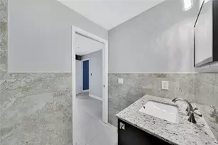 2725 NE 8th Ave, Wilton Manors, FL 33334 - Photo 11