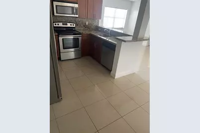 3611 NE 15th Ave, Pompano Beach, FL 33064 - Photo 3